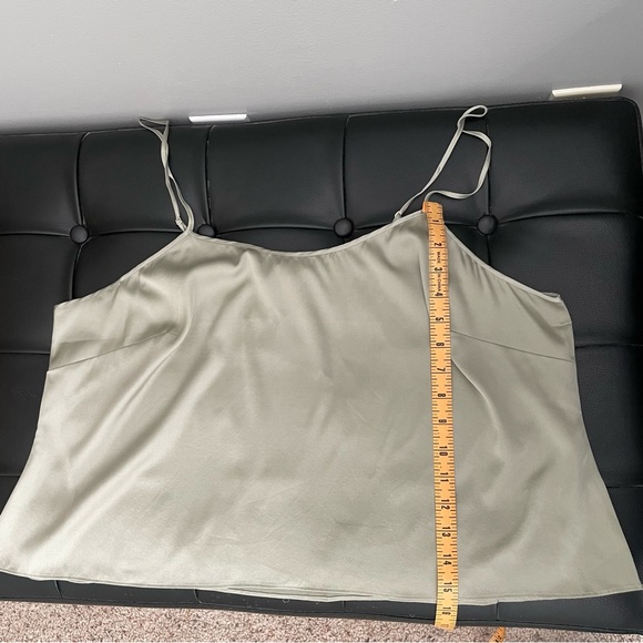 NWT SKIMS Green Silk Sleep Tank Top - Size XL - Picture 5 of 6